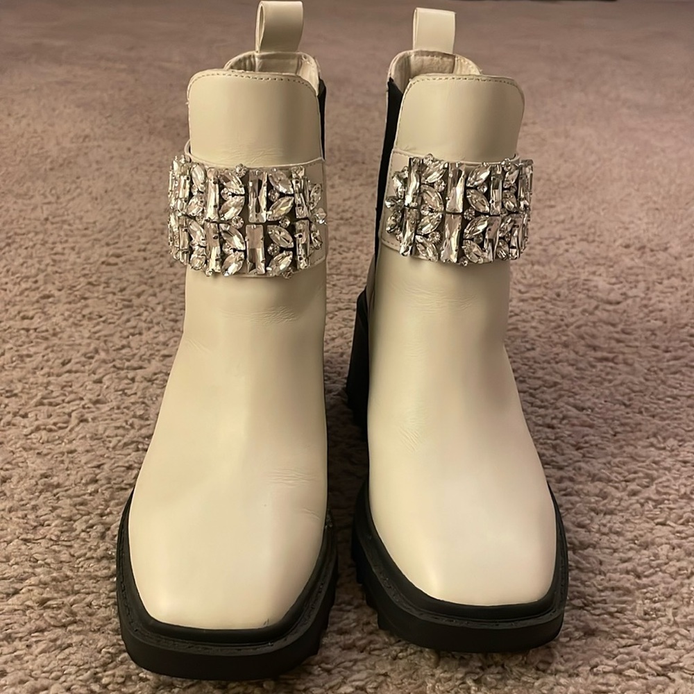 Karl Lagerfeld leather boots